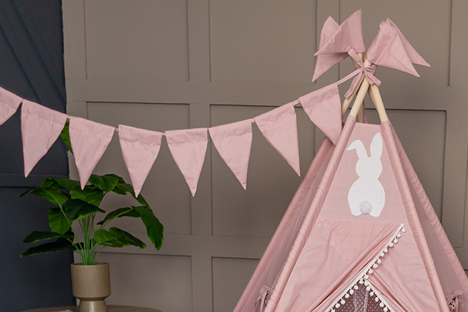 Pennant garland (8 triangles) 245 cm