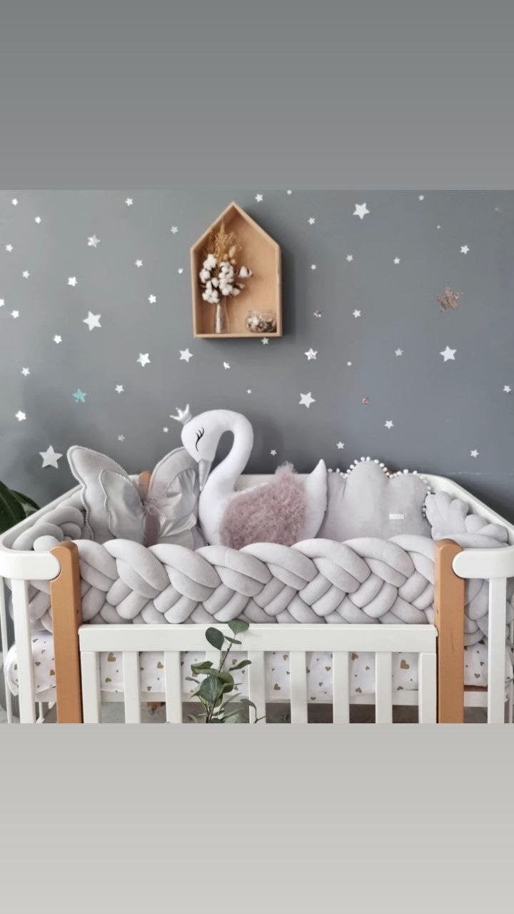 Braided baby cot bumper