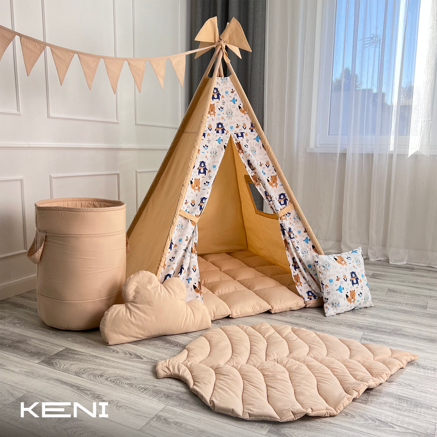 Children's tipi tent «Animals» Beige
