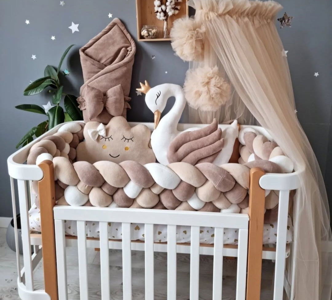 Braided baby cot bumper